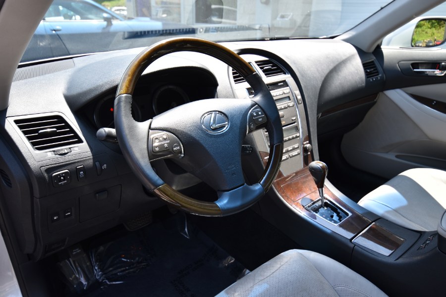 Used Lexus ES 350 4dr Sdn 2010 | Highline Car Connection. Waterbury, Connecticut Used Lexus ES 350 4dr Sdn 2010 | Highline Car Connection. Waterbury, Connecticut