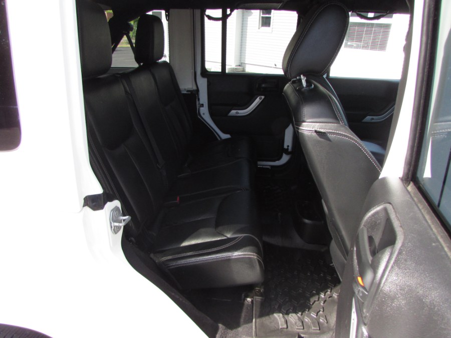 2015 Jeep Wrangler Unlimited 4WD 4dr Sahara, available for sale in Milford, Connecticut | Chip's Auto Sales Inc. Milford, Connecticut 2015 Jeep Wrangler Unlimited 4WD 4dr Sahara, available for sale in Milford, Connecticut | Chip's Auto Sales Inc. Milford, Connecticut