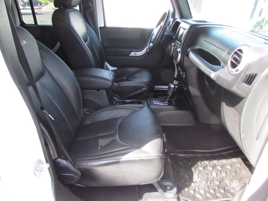 2015 Jeep Wrangler Unlimited 4WD 4dr Sahara, available for sale in Milford, Connecticut | Chip's Auto Sales Inc. Milford, Connecticut 2015 Jeep Wrangler Unlimited 4WD 4dr Sahara, available for sale in Milford, Connecticut | Chip's Auto Sales Inc. Milford, Connecticut