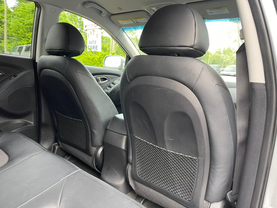 2012 Hyundai Tucson AWD 4dr Auto GLS, available for sale in East Windsor, Connecticut | Toro Auto. East Windsor, Connecticut 2012 Hyundai Tucson AWD 4dr Auto GLS, available for sale in East Windsor, Connecticut | Toro Auto. East Windsor, Connecticut