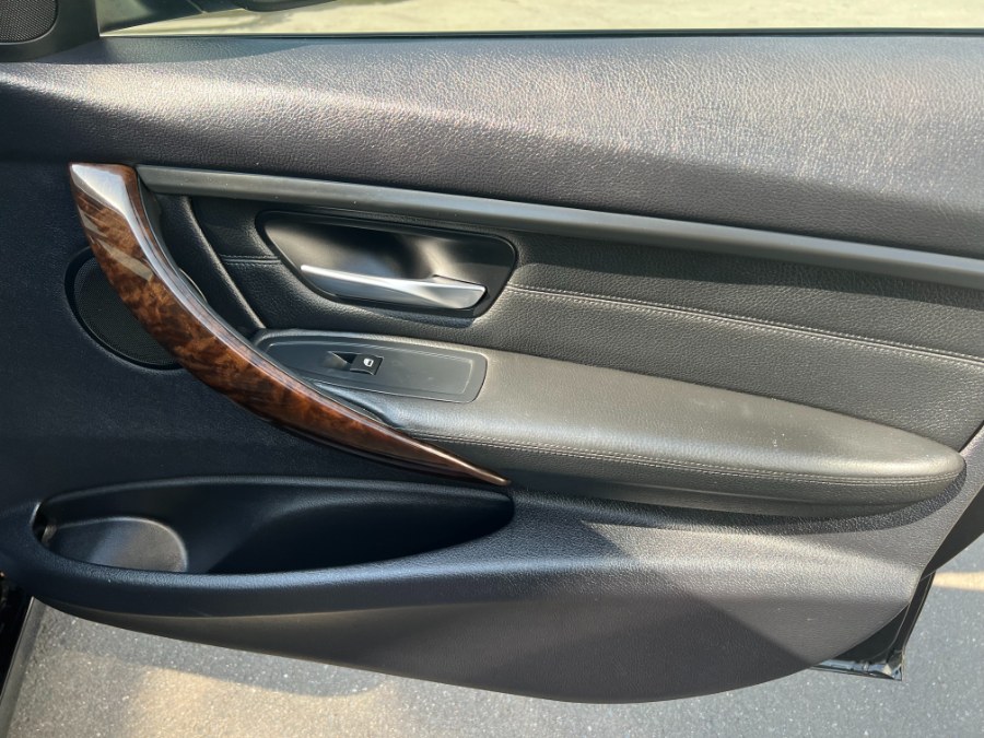 2014 BMW 3 Series 4dr Sdn 328i xDrive AWD SULEV, available for sale in Bristol, Connecticut | Bristol Auto Center LLC. Bristol, Connecticut 2014 BMW 3 Series 4dr Sdn 328i xDrive AWD SULEV, available for sale in Bristol, Connecticut | Bristol Auto Center LLC. Bristol, Connecticut