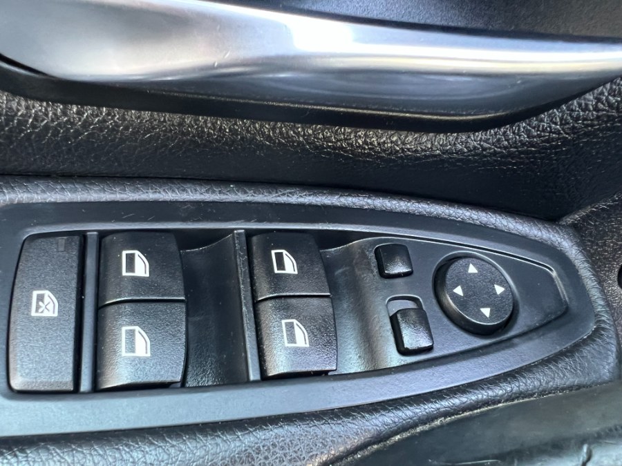 2014 BMW 3 Series 4dr Sdn 328i xDrive AWD SULEV, available for sale in Bristol, Connecticut | Bristol Auto Center LLC. Bristol, Connecticut 2014 BMW 3 Series 4dr Sdn 328i xDrive AWD SULEV, available for sale in Bristol, Connecticut | Bristol Auto Center LLC. Bristol, Connecticut