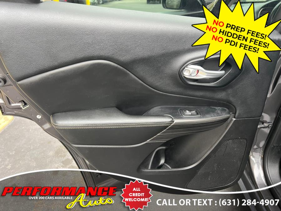 2015 Jeep Cherokee 4WD 4dr Limited, available for sale in Bohemia, New York | Performance Auto Inc. Bohemia, New York 2015 Jeep Cherokee 4WD 4dr Limited, available for sale in Bohemia, New York | Performance Auto Inc. Bohemia, New York