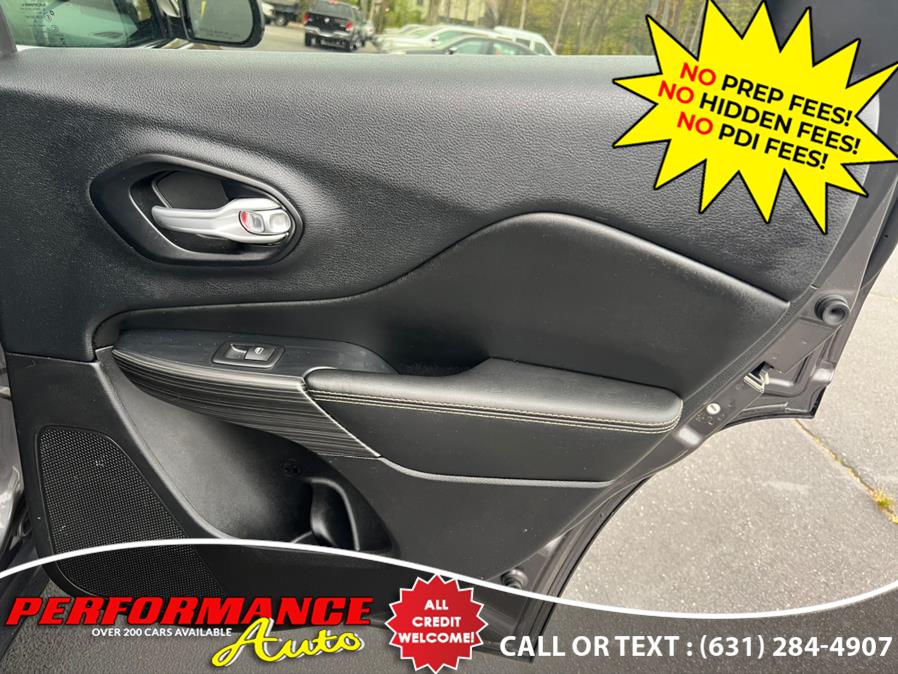 2015 Jeep Cherokee 4WD 4dr Limited, available for sale in Bohemia, New York | Performance Auto Inc. Bohemia, New York 2015 Jeep Cherokee 4WD 4dr Limited, available for sale in Bohemia, New York | Performance Auto Inc. Bohemia, New York
