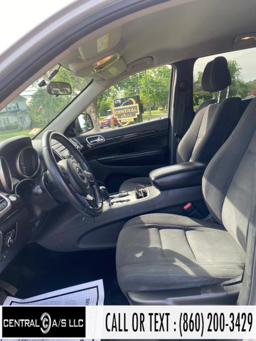 Used Jeep Grand Cherokee 4WD 4dr Laredo Altitude 2012 | Central A/S LLC. East Windsor, Connecticut Used Jeep Grand Cherokee 4WD 4dr Laredo Altitude 2012 | Central A/S LLC. East Windsor, Connecticut