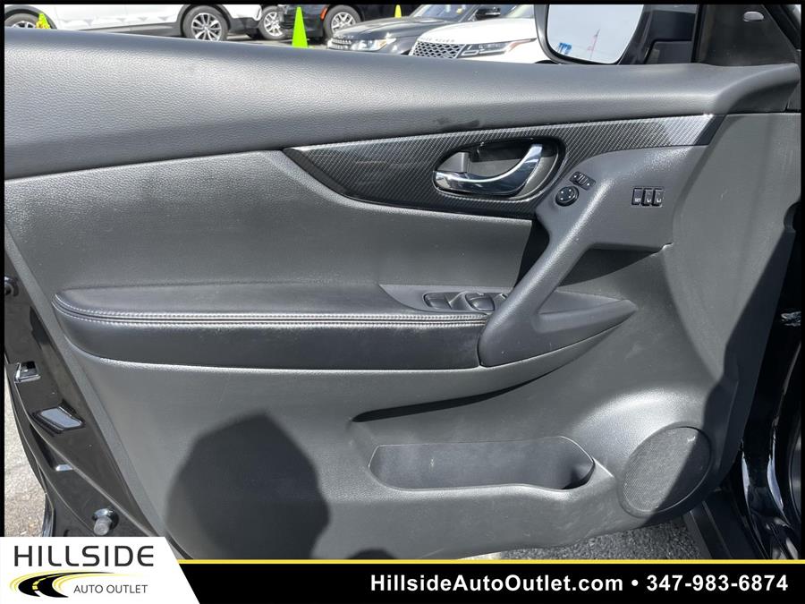Used Nissan Rogue SL 2018 | Hillside Auto Outlet. Jamaica, New York Used Nissan Rogue SL 2018 | Hillside Auto Outlet. Jamaica, New York