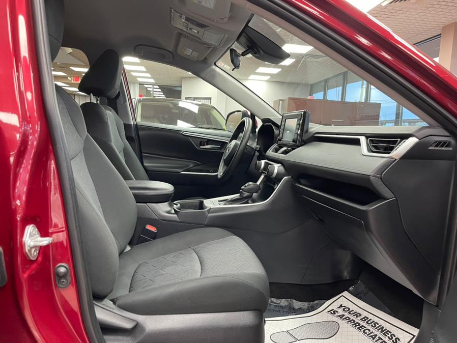 Used Toyota RAV4 XLE AWD (Natl) 2020 | Power Motors East. Massapequa Park, New York Used Toyota RAV4 XLE AWD (Natl) 2020 | Power Motors East. Massapequa Park, New York