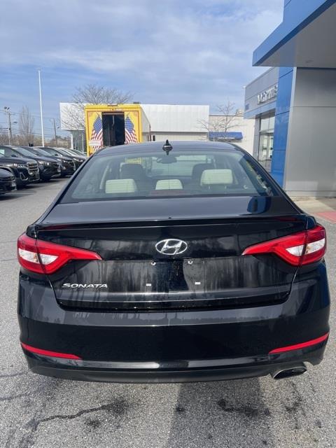 2017 Hyundai Sonata SE, available for sale in Avon, Connecticut | Sullivan Automotive Group. Avon, Connecticut