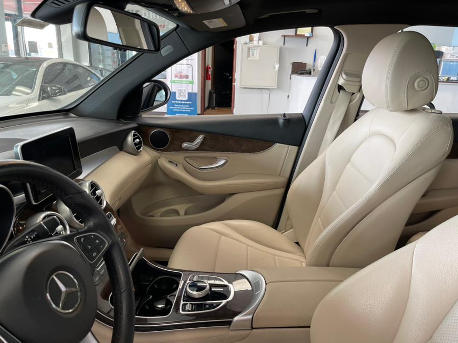 Used Mercedes-Benz GLC GLC 300 4MATIC SUV 2018 | 5 Towns Drive. Inwood, New York Used Mercedes-Benz GLC GLC 300 4MATIC SUV 2018 | 5 Towns Drive. Inwood, New York