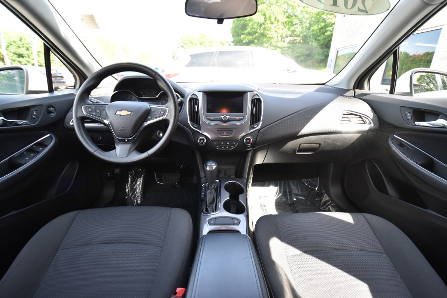 Used Chevrolet Cruze 4dr HB LS 2019 | Highline Car Connection. Waterbury, Connecticut Used Chevrolet Cruze 4dr HB LS 2019 | Highline Car Connection. Waterbury, Connecticut