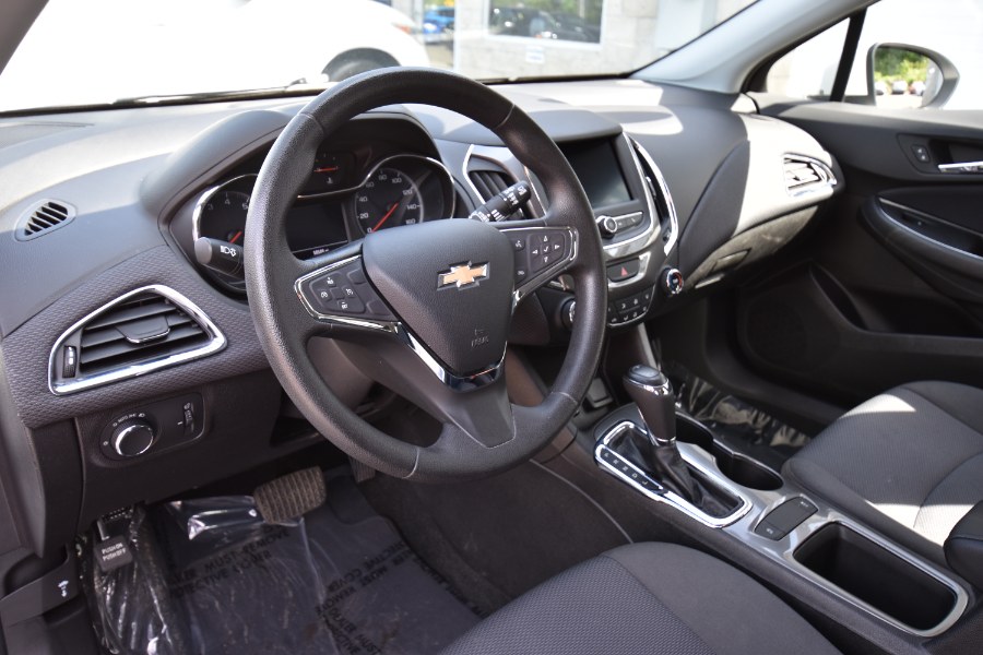 Used Chevrolet Cruze 4dr HB LS 2019 | Highline Car Connection. Waterbury, Connecticut Used Chevrolet Cruze 4dr HB LS 2019 | Highline Car Connection. Waterbury, Connecticut