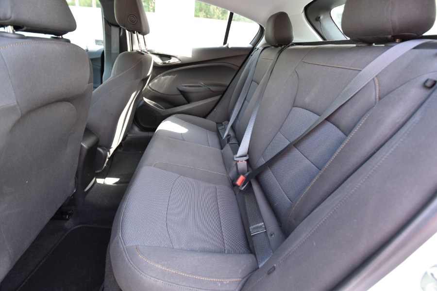 Used Chevrolet Cruze 4dr HB LS 2019 | Highline Car Connection. Waterbury, Connecticut Used Chevrolet Cruze 4dr HB LS 2019 | Highline Car Connection. Waterbury, Connecticut