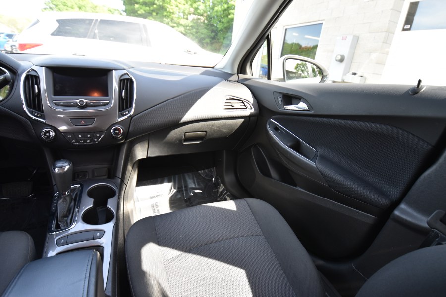Used Chevrolet Cruze 4dr HB LS 2019 | Highline Car Connection. Waterbury, Connecticut Used Chevrolet Cruze 4dr HB LS 2019 | Highline Car Connection. Waterbury, Connecticut