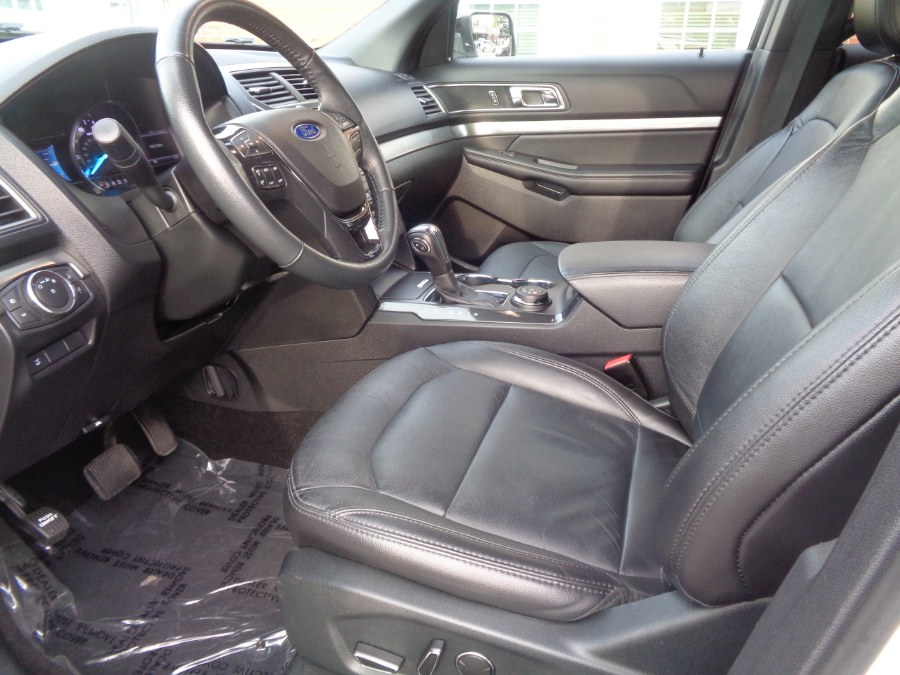 2018 Ford Explorer XLT 4WD, available for sale in Valley Stream, New York | NY Auto Traders. Valley Stream, New York 2018 Ford Explorer XLT 4WD, available for sale in Valley Stream, New York | NY Auto Traders. Valley Stream, New York