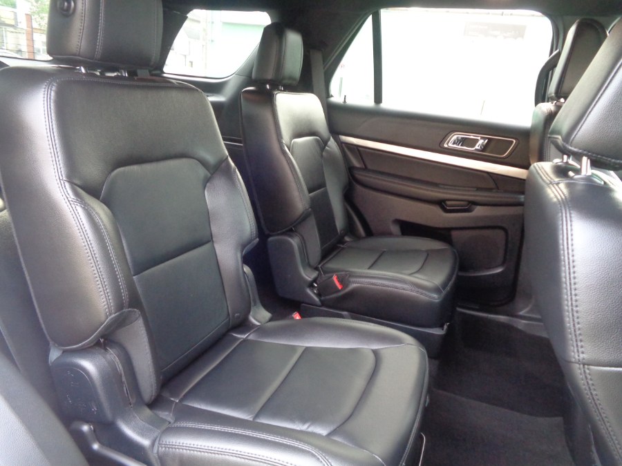 2018 Ford Explorer XLT 4WD, available for sale in Valley Stream, New York | NY Auto Traders. Valley Stream, New York 2018 Ford Explorer XLT 4WD, available for sale in Valley Stream, New York | NY Auto Traders. Valley Stream, New York