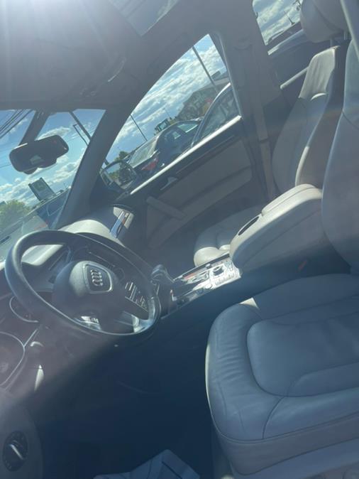 2015 Audi Q7 quattro 4dr 3.0T Premium Plus, available for sale in Raynham, Massachusetts | J & A Auto Center. Raynham, Massachusetts 2015 Audi Q7 quattro 4dr 3.0T Premium Plus, available for sale in Raynham, Massachusetts | J & A Auto Center. Raynham, Massachusetts