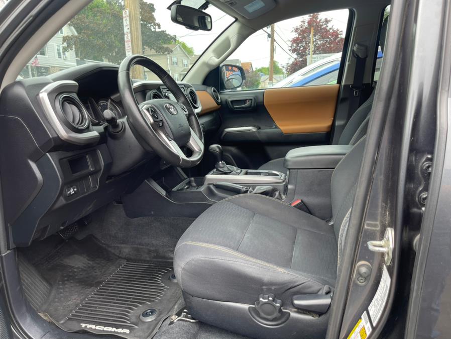Used Toyota Tacoma 4WD Double Cab LB V6 AT SR5 (Natl) 2016 | JC Lopez Auto Sales Corp. Port Chester, New York Used Toyota Tacoma 4WD Double Cab LB V6 AT SR5 (Natl) 2016 | JC Lopez Auto Sales Corp. Port Chester, New York