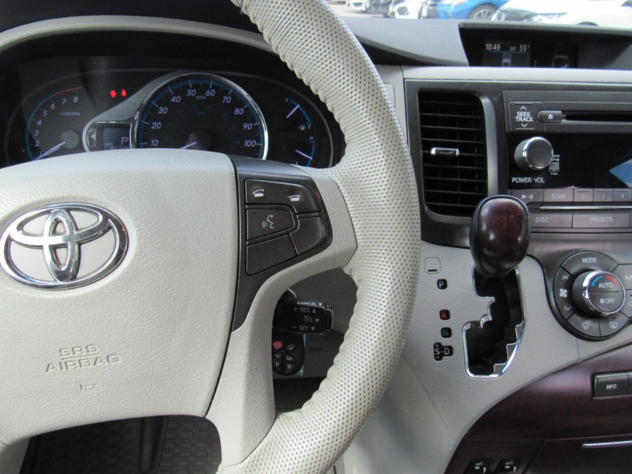 Used Toyota Sienna XLE 2013 | Hilario's Auto Sales Inc.. Worcester, Massachusetts Used Toyota Sienna XLE 2013 | Hilario's Auto Sales Inc.. Worcester, Massachusetts