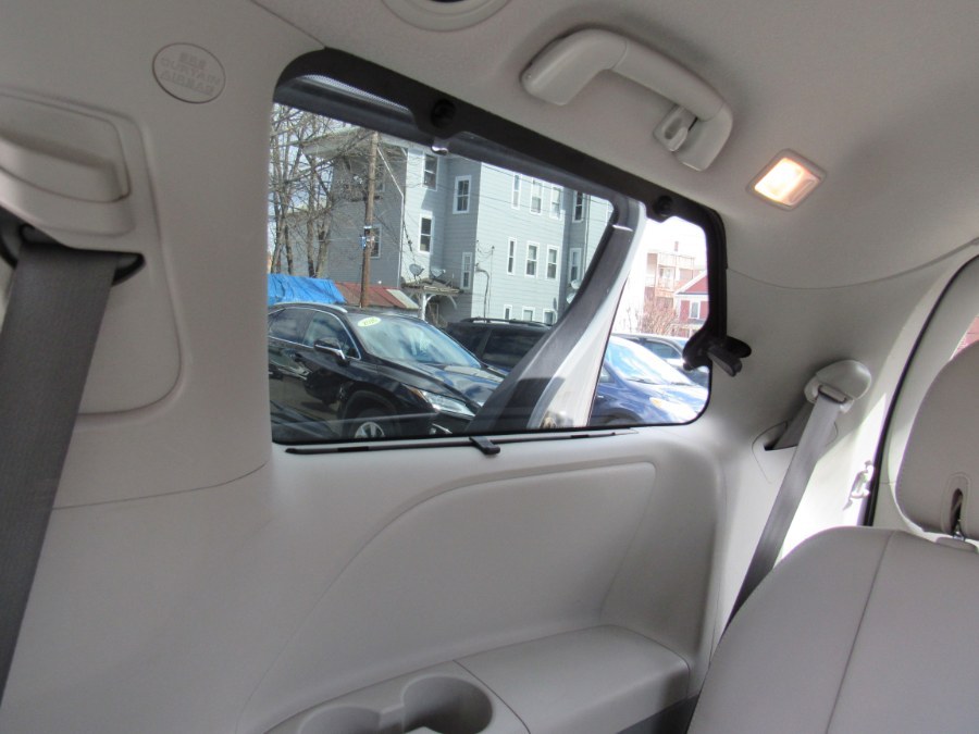 Used Toyota Sienna XLE 2013 | Hilario's Auto Sales Inc.. Worcester, Massachusetts Used Toyota Sienna XLE 2013 | Hilario's Auto Sales Inc.. Worcester, Massachusetts