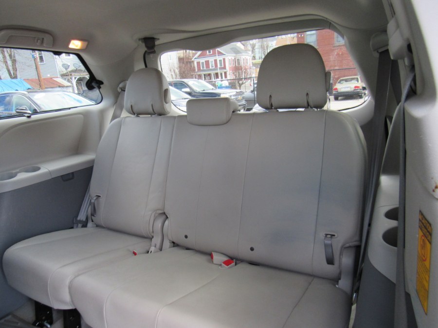 Used Toyota Sienna XLE 2013 | Hilario's Auto Sales Inc.. Worcester, Massachusetts Used Toyota Sienna XLE 2013 | Hilario's Auto Sales Inc.. Worcester, Massachusetts