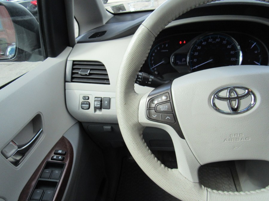 Used Toyota Sienna XLE 2013 | Hilario's Auto Sales Inc.. Worcester, Massachusetts Used Toyota Sienna XLE 2013 | Hilario's Auto Sales Inc.. Worcester, Massachusetts