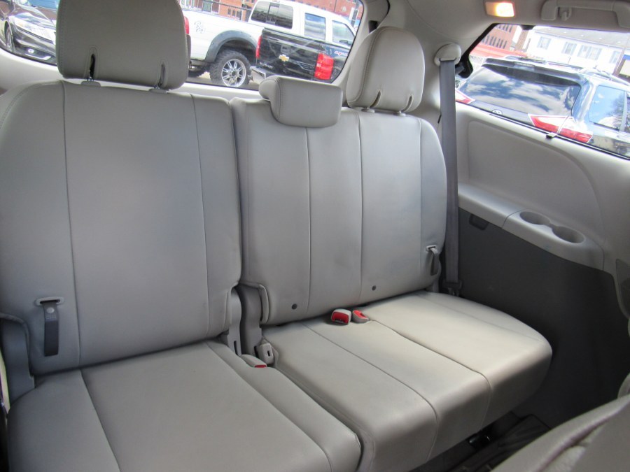 Used Toyota Sienna XLE 2013 | Hilario's Auto Sales Inc.. Worcester, Massachusetts Used Toyota Sienna XLE 2013 | Hilario's Auto Sales Inc.. Worcester, Massachusetts