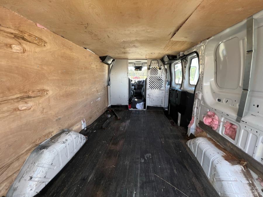 Used Ford Transit Cargo Van T-250 130" Low Rf 9000 GVWR Swing-Out RH Dr 2016 | Danny's Auto Sales. Methuen, Massachusetts Used Ford Transit Cargo Van T-250 130" Low Rf 9000 GVWR Swing-Out RH Dr 2016 | Danny's Auto Sales. Methuen, Massachusetts