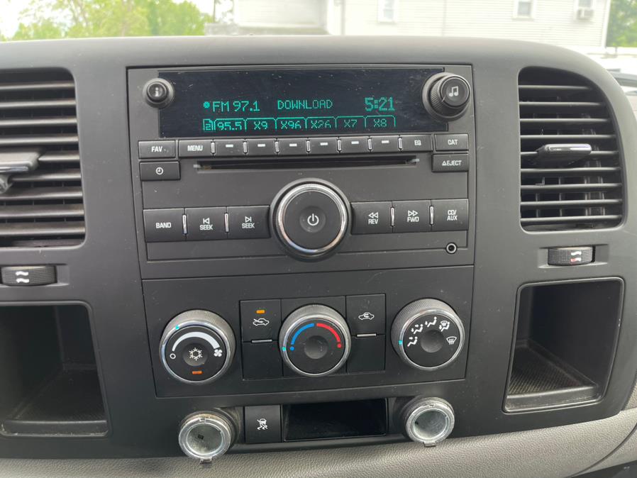 2009 Chevrolet Silverado 1500 LS Extended Cab 4X4, available for sale in East Windsor, Connecticut | Toro Auto. East Windsor, Connecticut 2009 Chevrolet Silverado 1500 LS Extended Cab 4X4, available for sale in East Windsor, Connecticut | Toro Auto. East Windsor, Connecticut