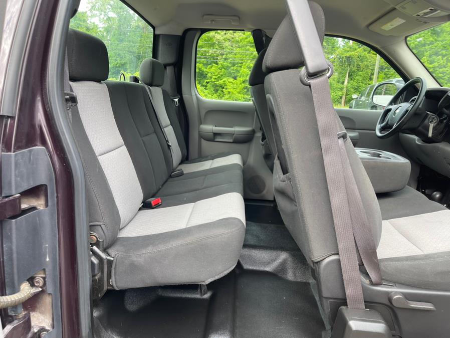 2009 Chevrolet Silverado 1500 LS Extended Cab 4X4, available for sale in East Windsor, Connecticut | Toro Auto. East Windsor, Connecticut 2009 Chevrolet Silverado 1500 LS Extended Cab 4X4, available for sale in East Windsor, Connecticut | Toro Auto. East Windsor, Connecticut
