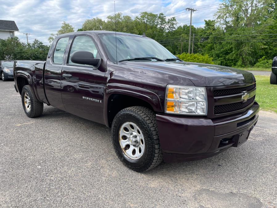 2009 Chevrolet Silverado 1500 LS Extended Cab 4X4, available for sale in East Windsor, Connecticut | Toro Auto. East Windsor, Connecticut 2009 Chevrolet Silverado 1500 LS Extended Cab 4X4, available for sale in East Windsor, Connecticut | Toro Auto. East Windsor, Connecticut