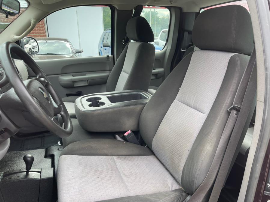 2009 Chevrolet Silverado 1500 LS Extended Cab 4X4, available for sale in East Windsor, Connecticut | Toro Auto. East Windsor, Connecticut 2009 Chevrolet Silverado 1500 LS Extended Cab 4X4, available for sale in East Windsor, Connecticut | Toro Auto. East Windsor, Connecticut