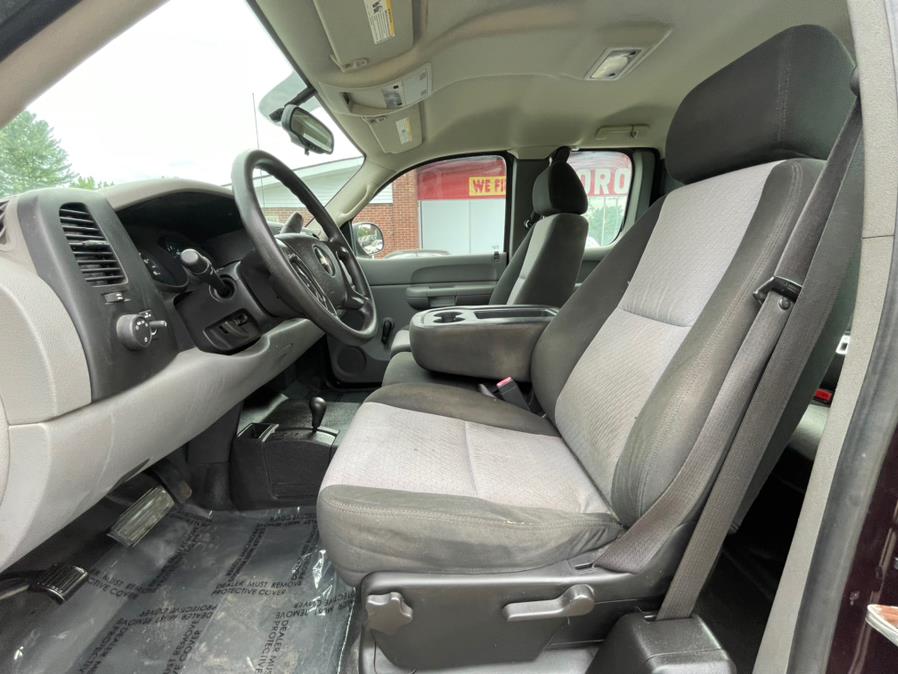 2009 Chevrolet Silverado 1500 LS Extended Cab 4X4, available for sale in East Windsor, Connecticut | Toro Auto. East Windsor, Connecticut 2009 Chevrolet Silverado 1500 LS Extended Cab 4X4, available for sale in East Windsor, Connecticut | Toro Auto. East Windsor, Connecticut