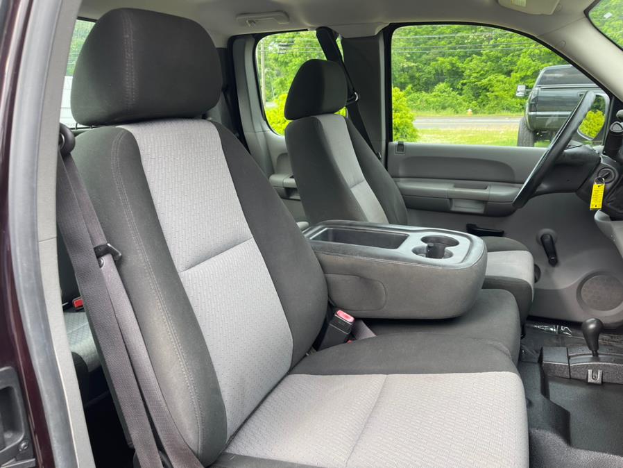 2009 Chevrolet Silverado 1500 LS Extended Cab 4X4, available for sale in East Windsor, Connecticut | Toro Auto. East Windsor, Connecticut 2009 Chevrolet Silverado 1500 LS Extended Cab 4X4, available for sale in East Windsor, Connecticut | Toro Auto. East Windsor, Connecticut