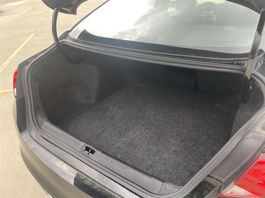 Used Chrysler 200 4dr Sdn Limited FWD 2015 | Josh's All Under Ten LLC. Elida, Ohio Used Chrysler 200 4dr Sdn Limited FWD 2015 | Josh's All Under Ten LLC. Elida, Ohio