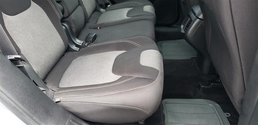 Used Jeep Cherokee 4WD 4dr Sport 2014 | Victoria Preowned Autos Inc. Little Ferry, New Jersey Used Jeep Cherokee 4WD 4dr Sport 2014 | Victoria Preowned Autos Inc. Little Ferry, New Jersey
