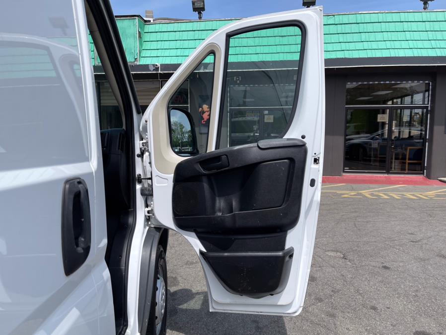 Used Ram ProMaster Cargo Van 1500 Low Roof 118" WB 2017 | European Auto Expo. Lodi, New Jersey Used Ram ProMaster Cargo Van 1500 Low Roof 118" WB 2017 | European Auto Expo. Lodi, New Jersey