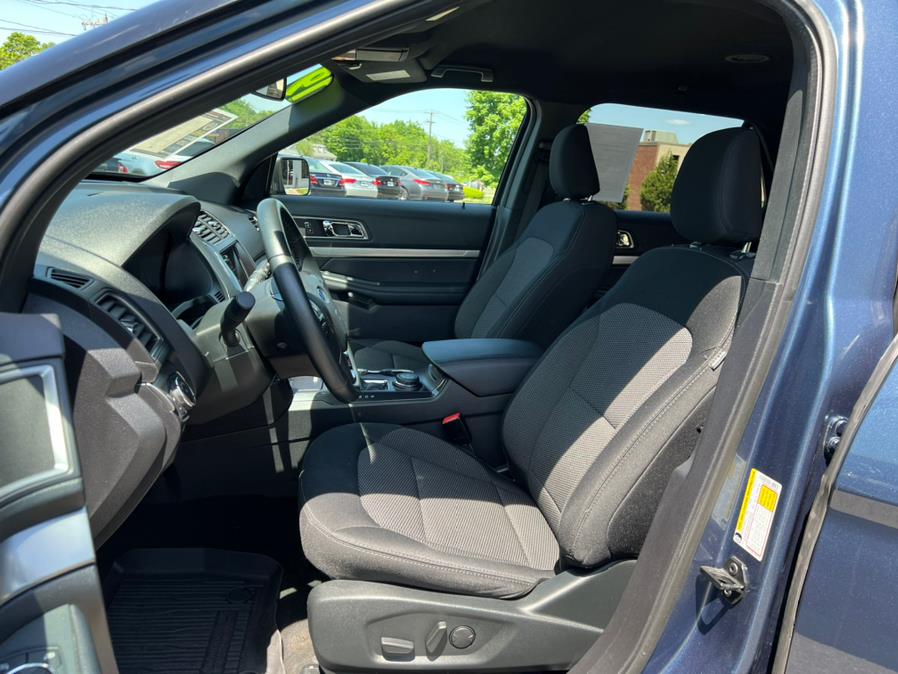 Used Ford Explorer XLT 4WD 2019 | Tru Auto Mall. Berlin, Connecticut Used Ford Explorer XLT 4WD 2019 | Tru Auto Mall. Berlin, Connecticut