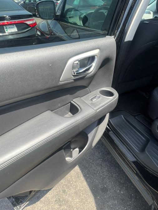 Used Nissan Pathfinder 4x4 SV 2020 | NJ Used Cars Center. Irvington, New Jersey Used Nissan Pathfinder 4x4 SV 2020 | NJ Used Cars Center. Irvington, New Jersey