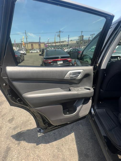 Used Nissan Pathfinder 4x4 SV 2020 | NJ Used Cars Center. Irvington, New Jersey Used Nissan Pathfinder 4x4 SV 2020 | NJ Used Cars Center. Irvington, New Jersey