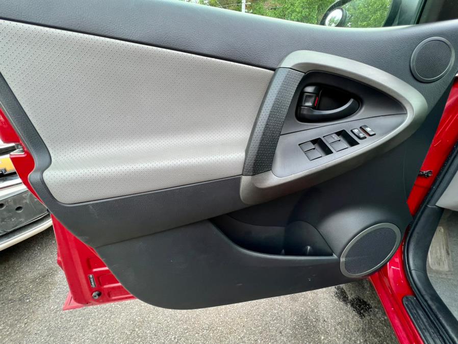 Used Toyota RAV4 4WD 4dr V6 5-Spd AT Ltd (Natl) 2011 | Advanced Auto Mall. Bronx, New York Used Toyota RAV4 4WD 4dr V6 5-Spd AT Ltd (Natl) 2011 | Advanced Auto Mall. Bronx, New York