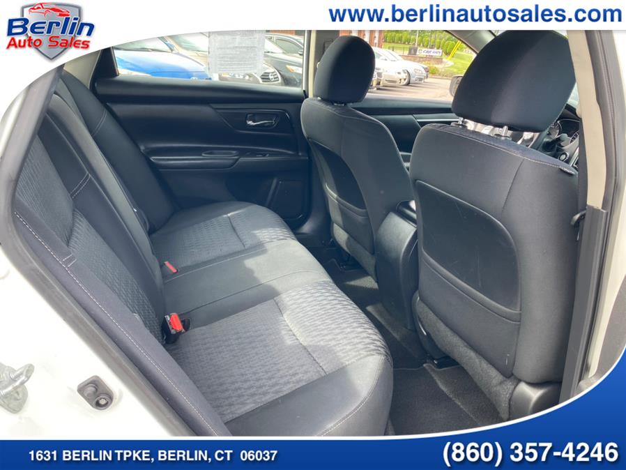 Used Nissan Altima 4dr Sdn I4 2.5 S 2016 | Berlin Auto Sales LLC. Berlin, Connecticut Used Nissan Altima 4dr Sdn I4 2.5 S 2016 | Berlin Auto Sales LLC. Berlin, Connecticut