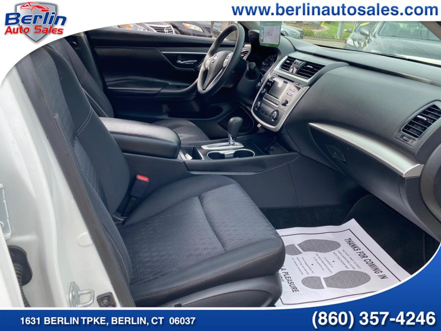 Used Nissan Altima 4dr Sdn I4 2.5 S 2016 | Berlin Auto Sales LLC. Berlin, Connecticut Used Nissan Altima 4dr Sdn I4 2.5 S 2016 | Berlin Auto Sales LLC. Berlin, Connecticut