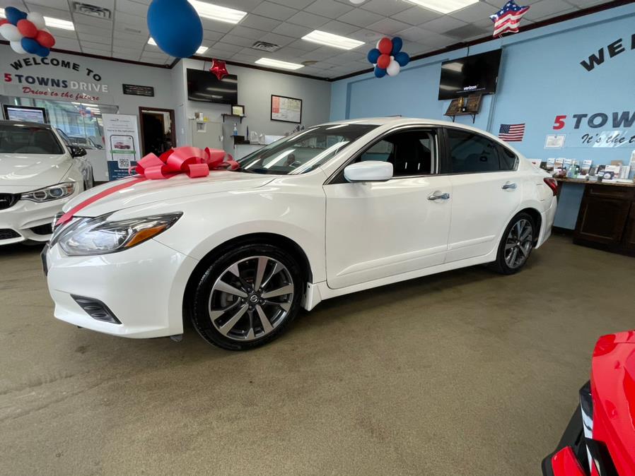 Used Nissan Altima 4dr Sdn I4 2.5 SR 2016 | 5 Towns Drive. Inwood, New York Used Nissan Altima 4dr Sdn I4 2.5 SR 2016 | 5 Towns Drive. Inwood, New York