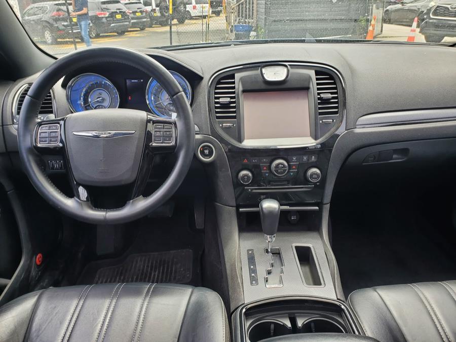 Used Chrysler 300 S 4D Sedan V8 2014 | Zezo Auto Sales. Newark, New Jersey