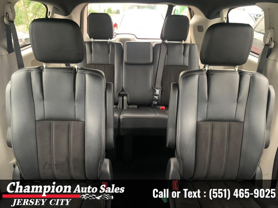 Used Dodge Grand Caravan SXT Wagon 2020 | Champion Auto Sales. Jersey City, New Jersey