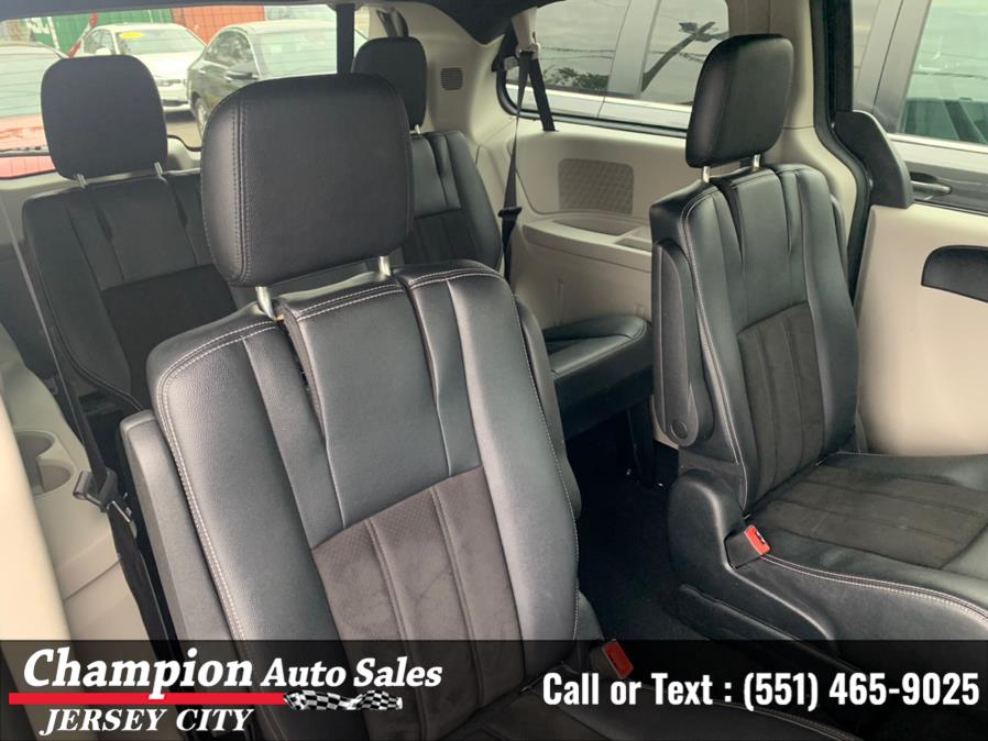 Used Dodge Grand Caravan SXT Wagon 2020 | Champion Auto Sales of JC. Jersey City, New Jersey Used Dodge Grand Caravan SXT Wagon 2020 | Champion Auto Sales of JC. Jersey City, New Jersey