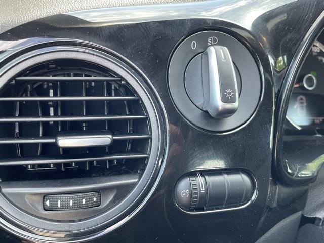 2018 Volkswagen Beetle 2.0T S, available for sale in Brookfield, Connecticut | Blasius Federal Road. Brookfield, Connecticut 2018 Volkswagen Beetle 2.0T S, available for sale in Brookfield, Connecticut | Blasius Federal Road. Brookfield, Connecticut