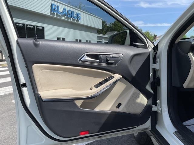 Used Mercedes-benz Gla GLA 250 2015 | Blasius Federal Road. Brookfield, Connecticut Used Mercedes-benz Gla GLA 250 2015 | Blasius Federal Road. Brookfield, Connecticut