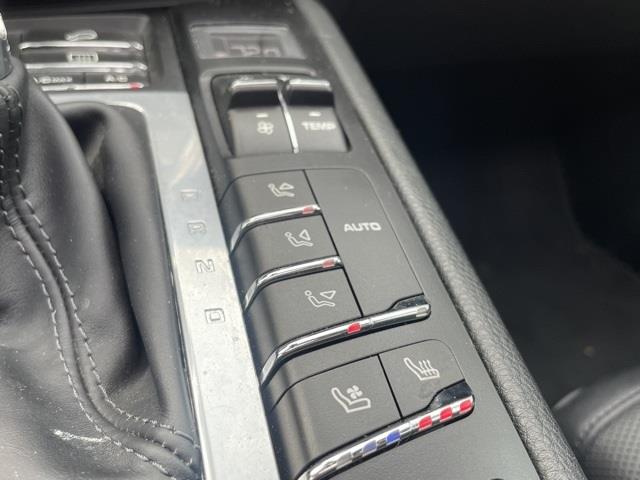 Used Porsche Macan Base 2017 | Blasius Federal Road. Brookfield, Connecticut Used Porsche Macan Base 2017 | Blasius Federal Road. Brookfield, Connecticut