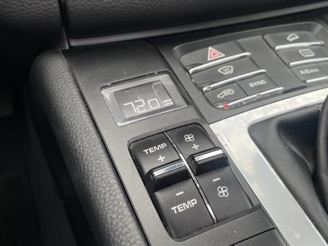 Used Porsche Macan Base 2017 | Blasius Federal Road. Brookfield, Connecticut Used Porsche Macan Base 2017 | Blasius Federal Road. Brookfield, Connecticut